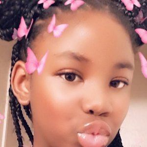 Meet your Posher, Kiana